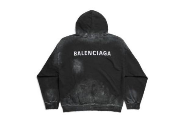 Collezione di Felpe Balenciaga: Design Avanguardistico e Tendenza Urbana