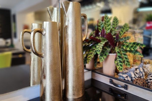 Comfort, Tradition, and Location: Choosing the Right Hotel with Shabbat Meals in Jerusalem