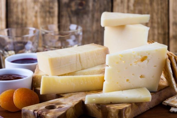 Cheese Market Challenges Linked to Cost Volatility, Cold Chain Limitations, and Regulatory Compliance