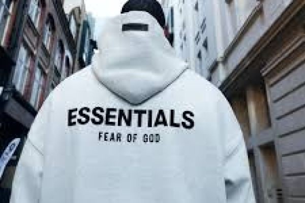 Essentials Hoodie: Elevate Your Everyday Look