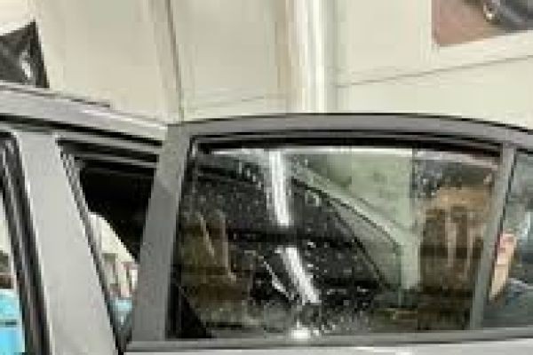 Tint Replacement in Knoxville, TN: Restore Comfort, Style, and Protection