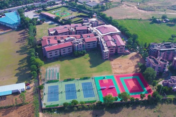 What Makes the Best CBSE Boarding School in Jaipur Stand Out Among Boarding Schools in Jaipur with Fees