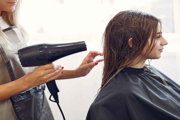 Trending Home Salon of 2026: Top 3 Reasons Why Salon At Home Is The Rising Trend