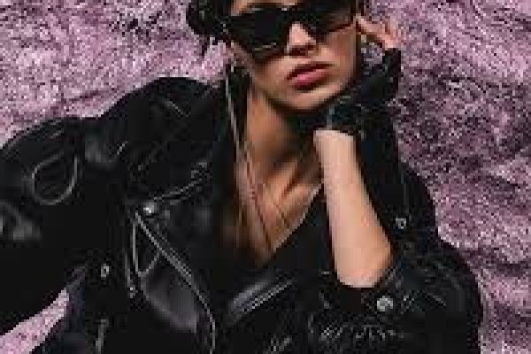 クロム ハーツ ベルトの定番バックル紹介