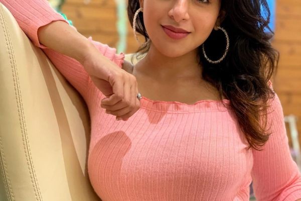 Dehradun Call Girl Phone Number Nivisha Provide incall/outcall Service