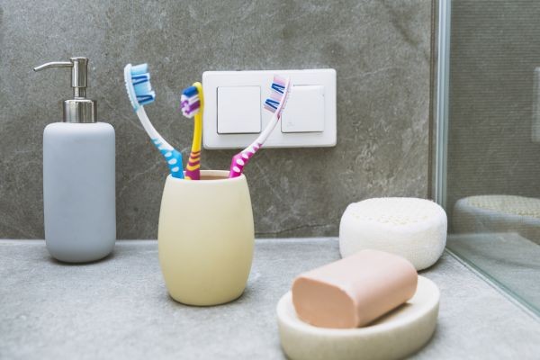 Améliorez votre salle de bain avec les accessoires de salle de bain intelligents Giffiz