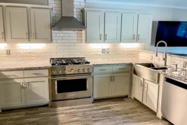 Why Ductless Wall Mount Range Hoods Work For Smaller-Sized Kitchens