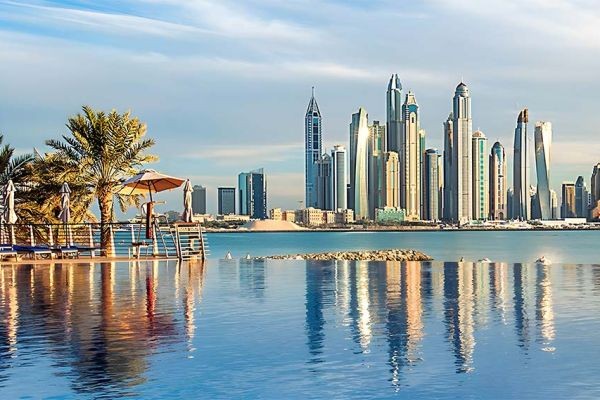 How Real Estate Experts in Dubai Build Long-Term Client Trust