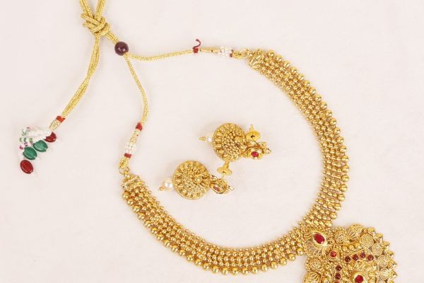 This year's top Jadau jewellery trends that every fashionista should follow