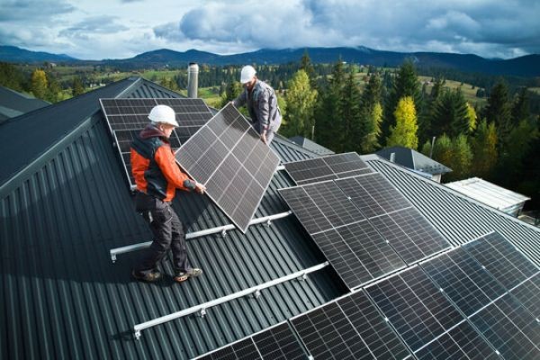 Solar Photovoltaic Installations Market Inhibitors Slowing Adoption and Reshaping Global Energy Deployment Challenges