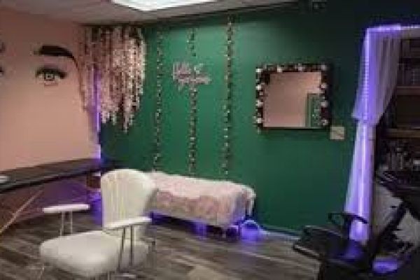 Barbershop Rental Space and Salon Space Lease in Fairfield Commercial Options