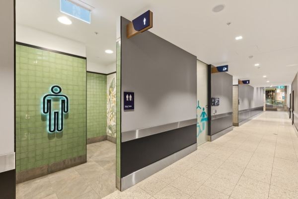 Commercial Photographer for Creative Business Visuals