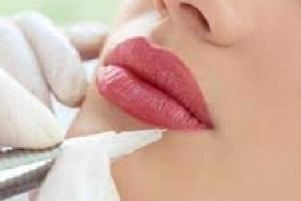 What to Expect from Best Lip Tinting in Islamabad
