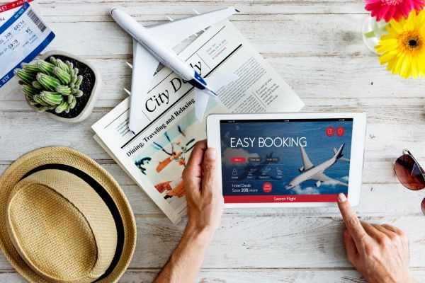 Experiențe exclusiviste cu zboruri charter din Bucuresti pentru vacanțe premium