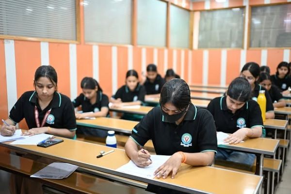 Why Boring Road is the Academic Hub of Commerce Students in Patna