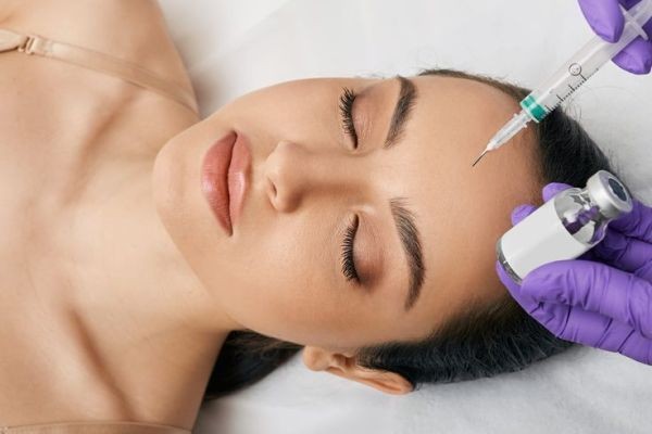 Botox in Dubai: Masculine Precision and the "Brotox" Evolution