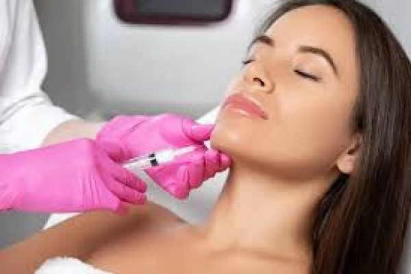 Kybella Treatment for Double Chin in Dubai for Long-Lasting Fat Reduction and Facial Definition