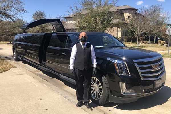 How The Best Corporate Limo Service In Austin Improves Business Travel?