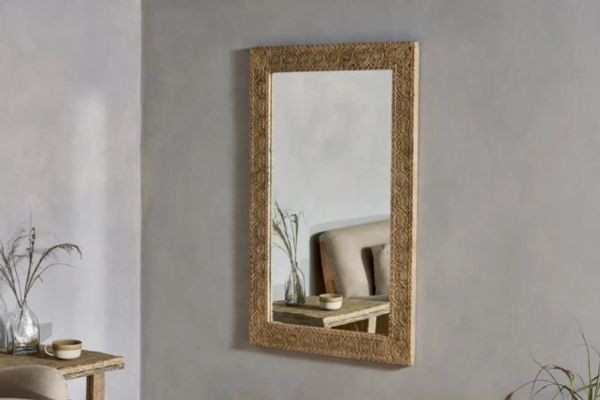 Mango Wood Mirrors: A Perfect Blend of Natural Beauty and Functional Design