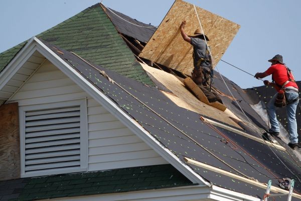 Roofing Services Near You: A Complete Guide to Choosing the Right Experts