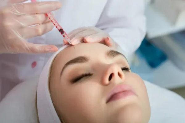 Botox injection in Dubai: Smooth Lines with Precision