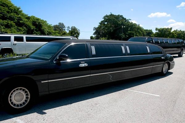 Planning the Perfect Celebration with Limo Service Orange County Fleet Options