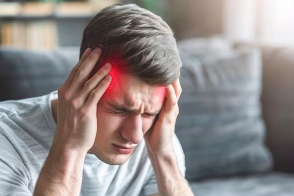 Tension Headaches and Migraines: Causes, Warning Signs, and Relief Options
