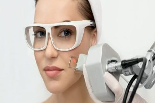 Laser Hair Bleaching in Dubai – Safe and Modern Hair Lightening Treatment Guide