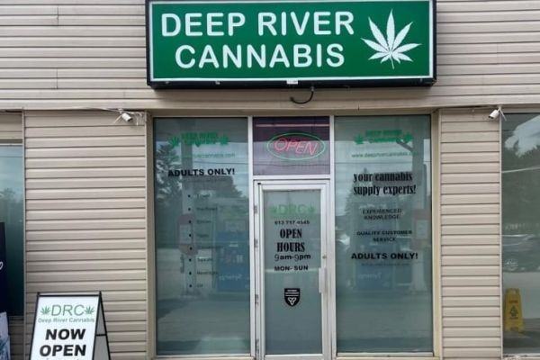 Cannabis Store Niagara Falls & Cannabis Store St. Catharines - Paradise Cannabis