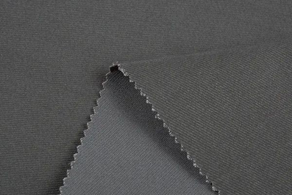 How Does a Cotton Fabric Manufacturer Choose Raw Materials?