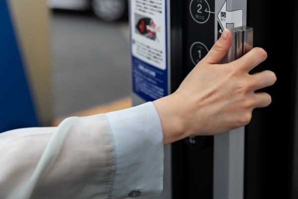 How Door Access Improves Workplace Safety Standards
