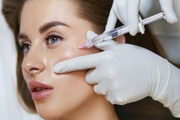 Jawline Fillers Injection in Dubai for Balanced Facial Symmetry and Natural Definition
