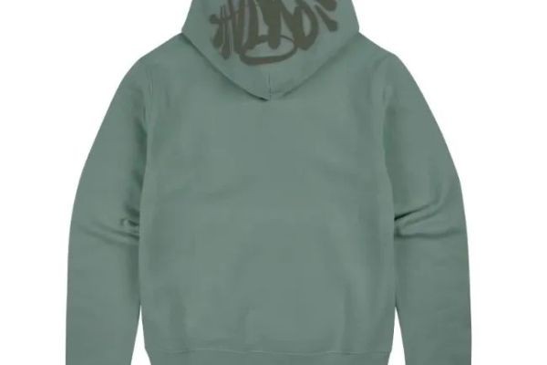 Syna World A Beautiful Fusion of Fashion, Creativity, and Modern Street Culture