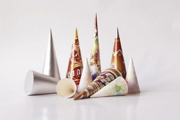 Custom Cone Sleeves for Better Food Presentation