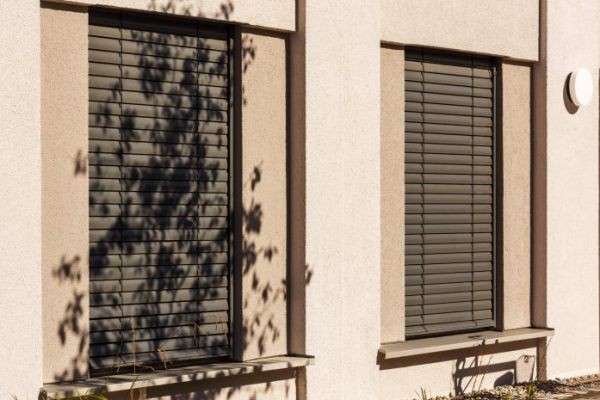 Outdoor Blinds in Singapore: Stylish Protection for Modern Living Spaces