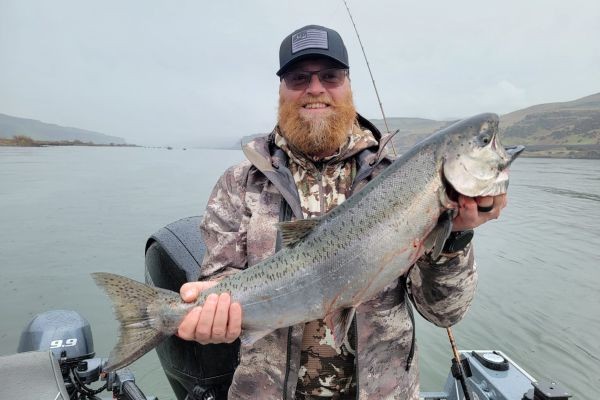 Why Columbia River Fishing Charters Are Worth Every Minute