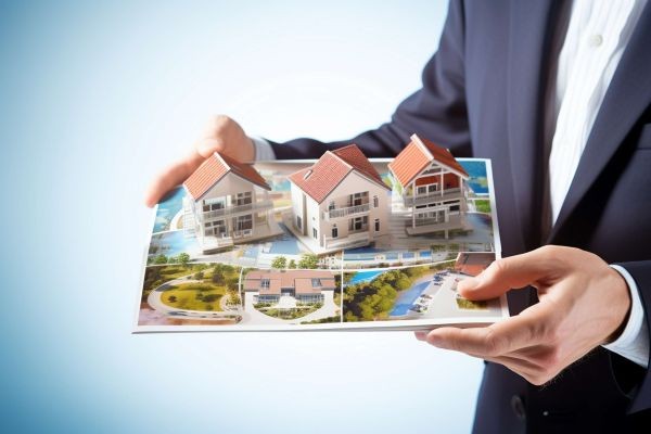 How a Real Estate Branding Company Builds Market Presence