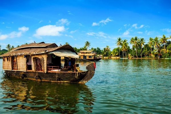 How To Reach Kerala From Kolkata