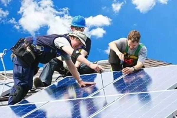 Why Investing in Solar Energy Is a Smart Choice for Homeowners