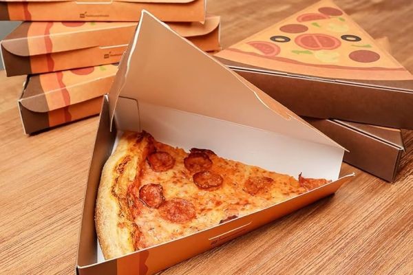 Do custom pizza slice boxes improve food branding today?