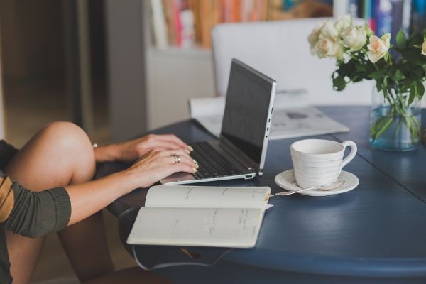 buy custom laptop UK