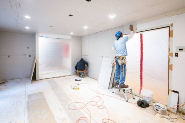 Choosing the Right Drywall Demolition Services in Corona, CA for a Clean and Efficient Project