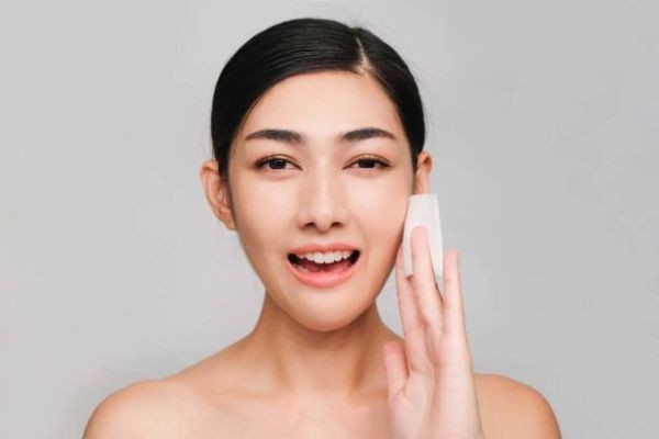 Skin Booster For Postpartum Skin Changes: Gentle Glow Restoring Option