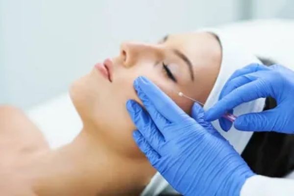 Thread Lift in Dubai: Reclaim Your Youthful Contour