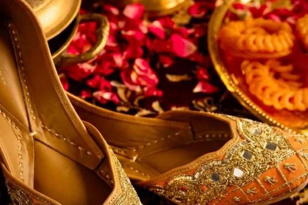 Why Bridal Punjabi Juttis Are the Wedding Essential Every Bride Should Own