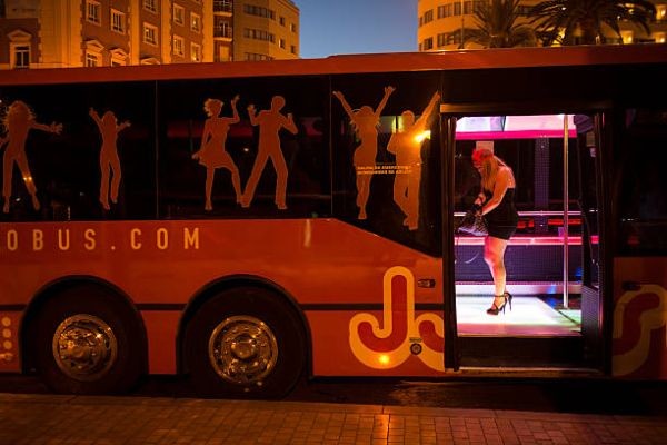 Complete Party Bus Guide for Safe UK Group Journeys