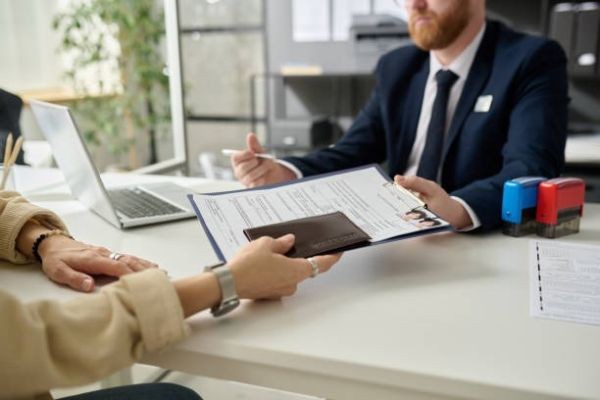 Benefits of Choosing Tag and Title Services Near Me