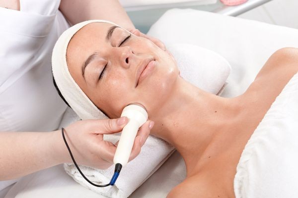 How a Skin Care Clinic Can Transform Your Skin Health and Confidence