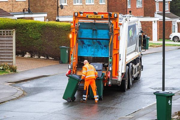 The Challenges of Moving Heavy Appliances Without Professional Help