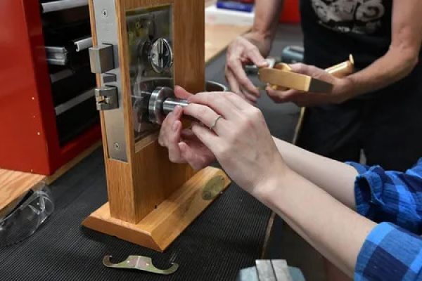 How Professional Residential Locksmith Services in Houston, TX Improve Everyday Security